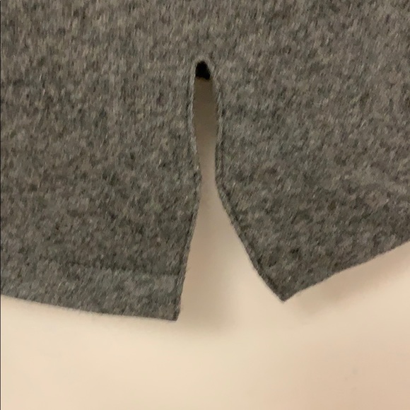 Adorable wool sweater with faux fur collar - Picture 5 of 8